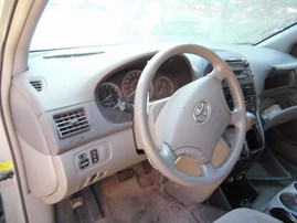 2004 TOYOTA SIENNA LE SILVER 3.3L AT Z17841